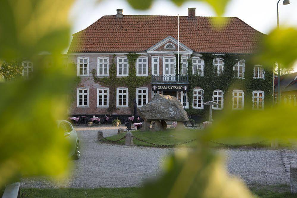 Gram Slotskro Exteriör bild